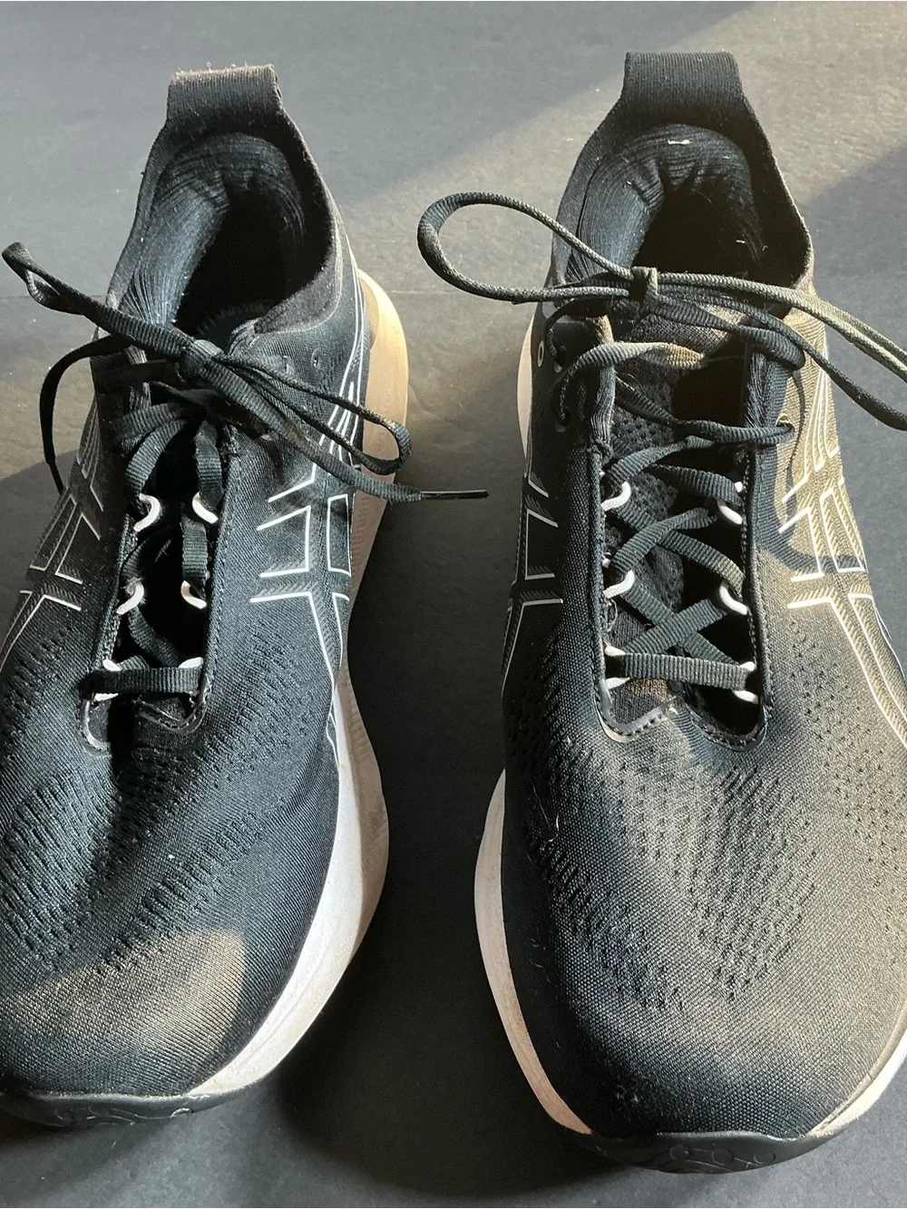 Men's Black asics gel- nimbus  25 athletic shoe